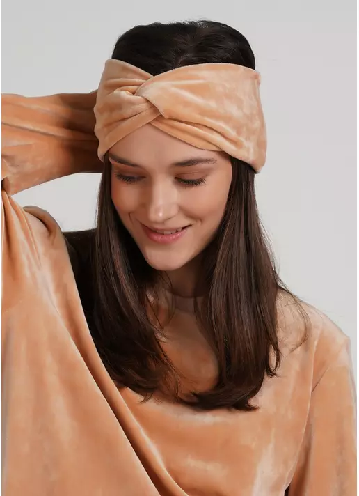 Велюровая повязка на голову SOFT WINTER latte (бежевый)