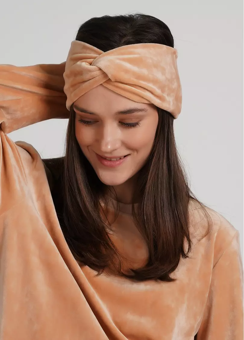 Велюровая повязка на голову SOFT WINTER latte (бежевый)