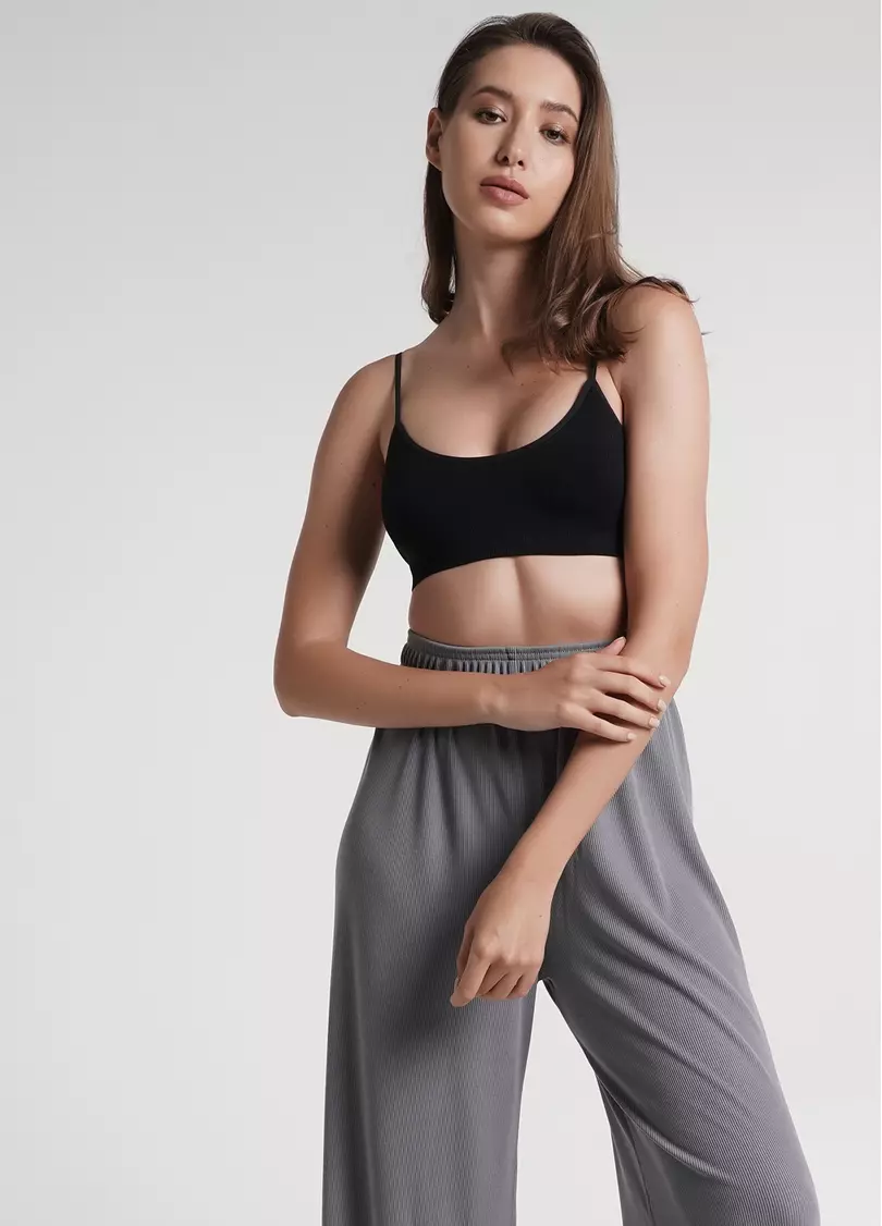 Топ на бретелях в рубчик CAMI TOP RIB black (черный)