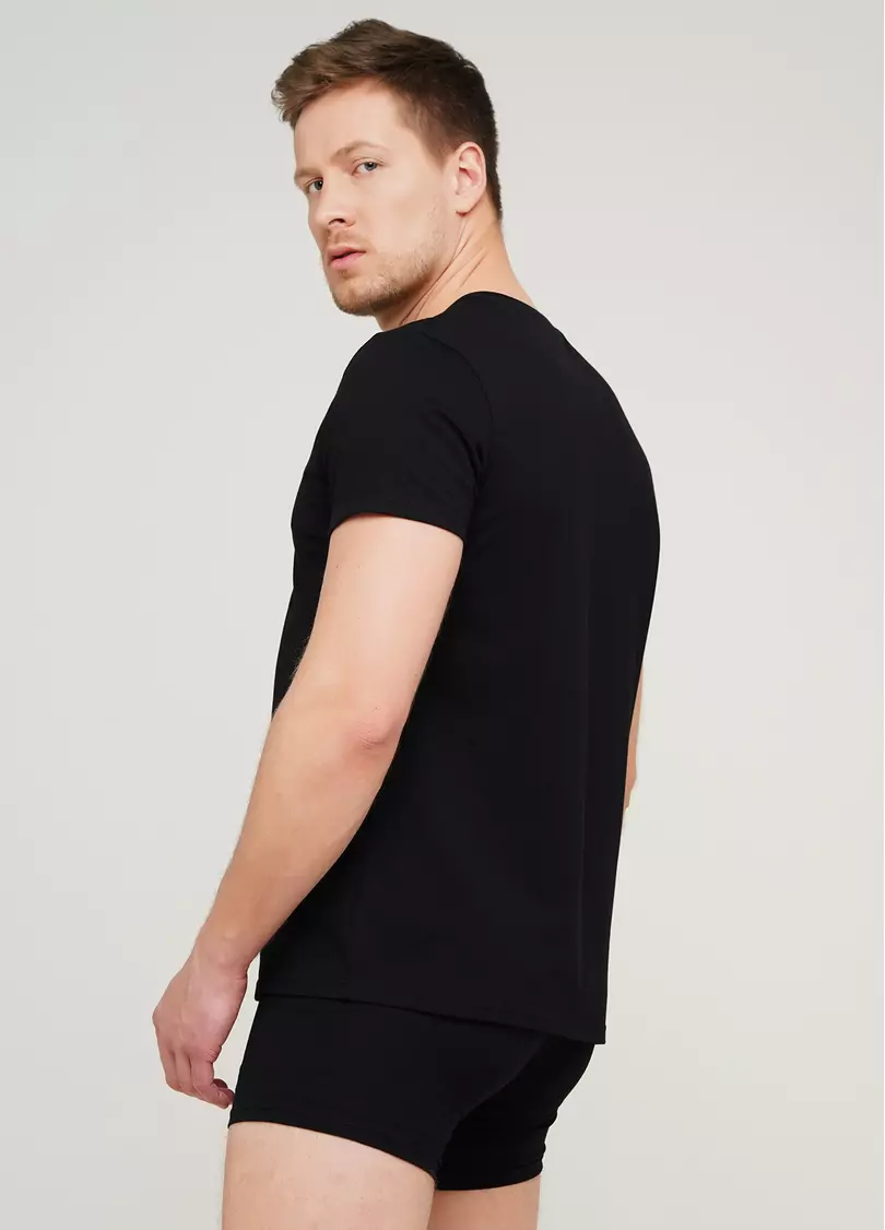 Классическая мужская футболка Adam 49/409/010 (черный)