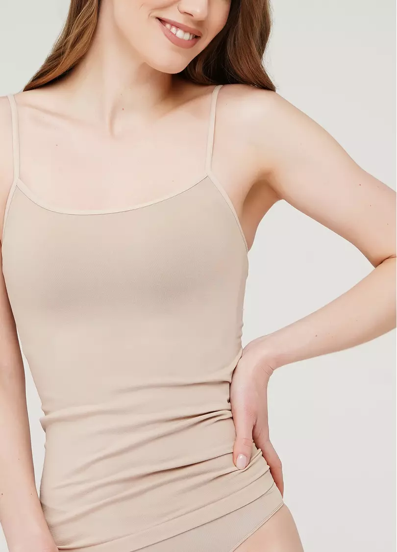 Безшовна майка на тонких бретелях CAMISOLE (бежевий)