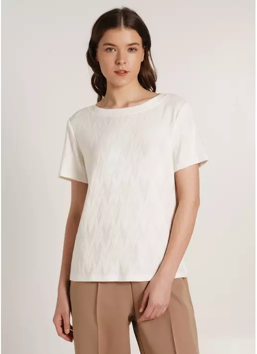 Футболка в'язка ромби LIGHT ESSENCE 4817/250 milk (білий) Футболка в'язка ромби LIGHT ESSENCE 4817/250 milk (білий)