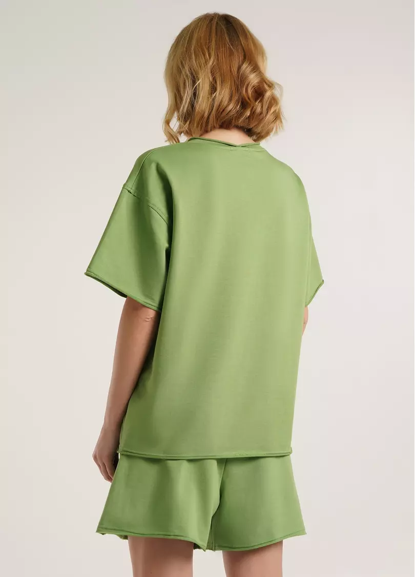 Широкая футболка с необработанным низом STREET STYLE 4810/180 olive (зеленый)