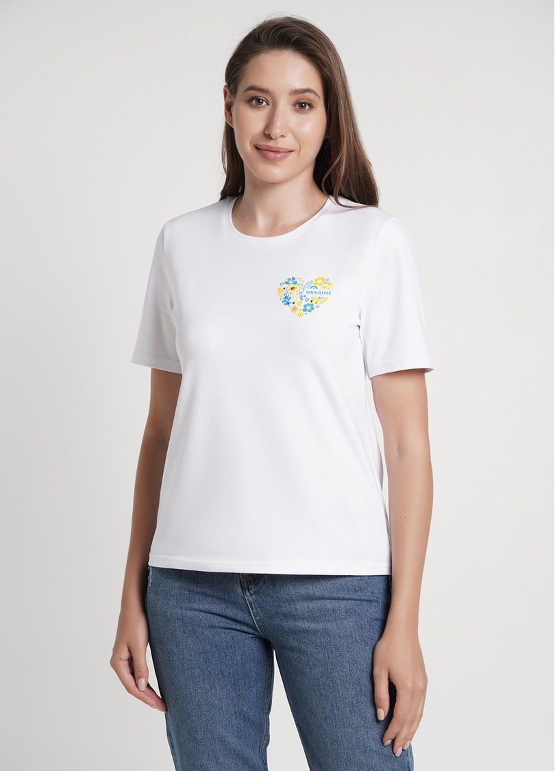 Хлопковая футболка с надписью Ukraine в цветочном орнаментеT-shirt print 4802/60 white/heart (белый)