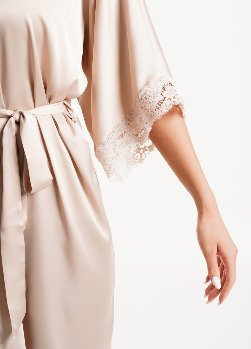 Короткий халат с кружевом HELENA 7212/051 beige (бежевый)