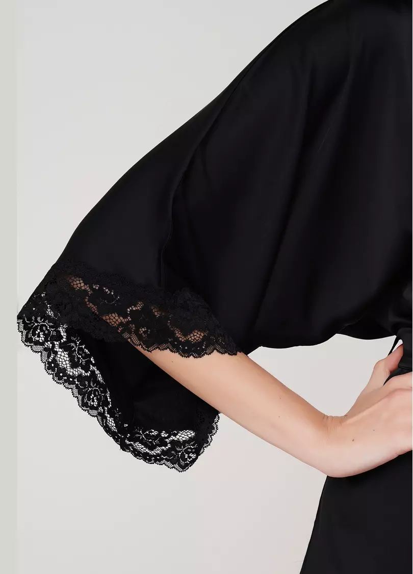 Короткий халат с кружевом HELENA 7212/051 (черный)