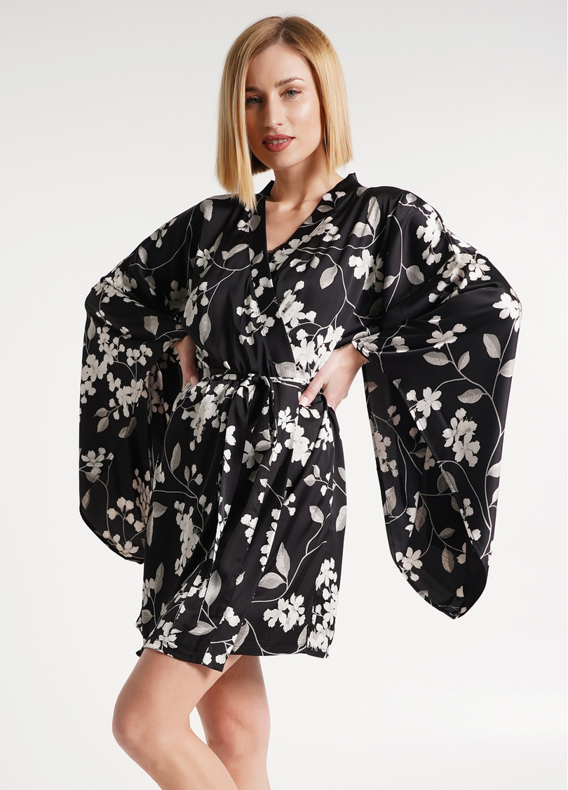 Шелковый халат-кимоно в цветы SAKURA 7326/050 black (черный)