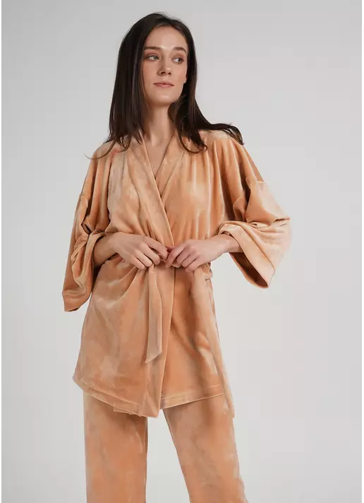 Велюровый жакет с рукавами кимоно SOFT WINTER 4502/080 latte (бежевый)