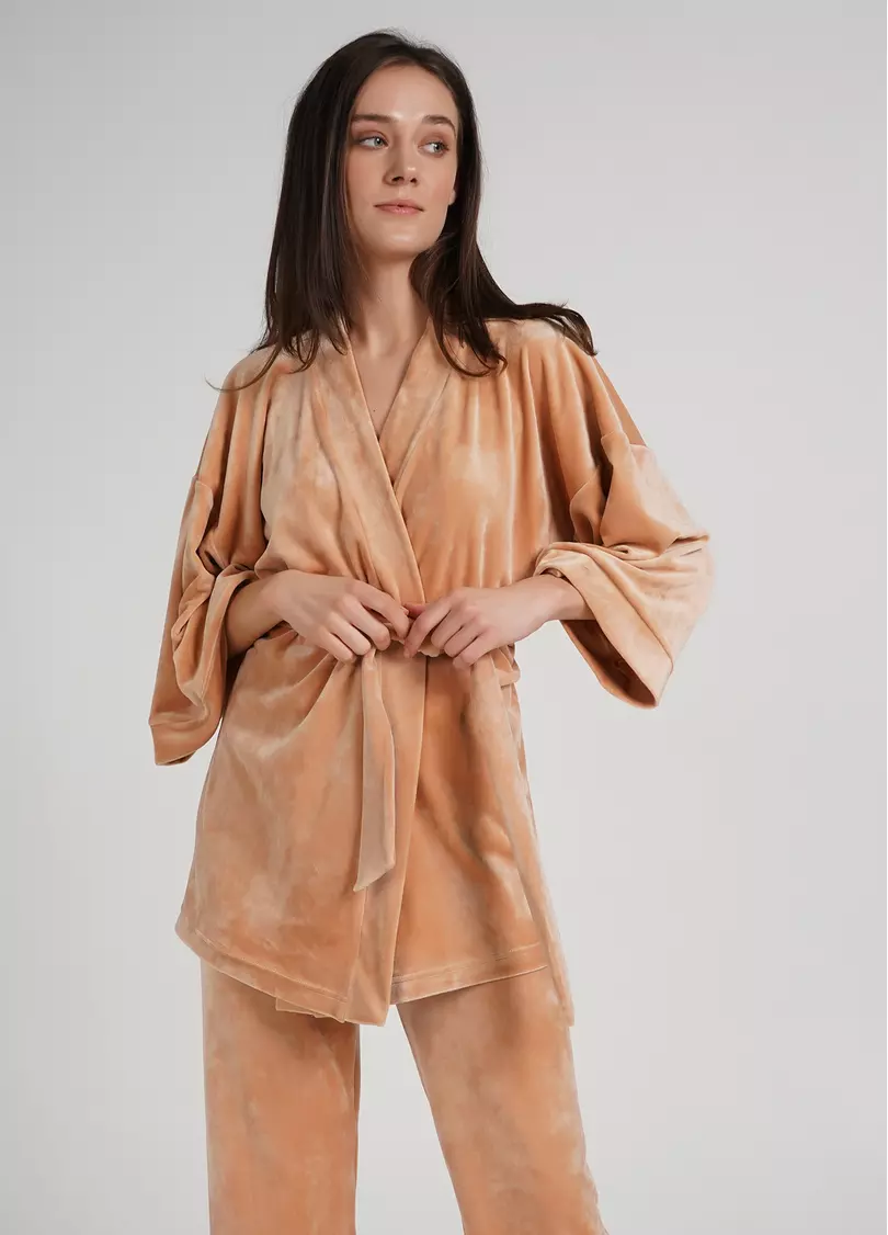 Велюровий жакет з рукавами кімоно SOFT WINTER 4502/080 latte (бежевий)