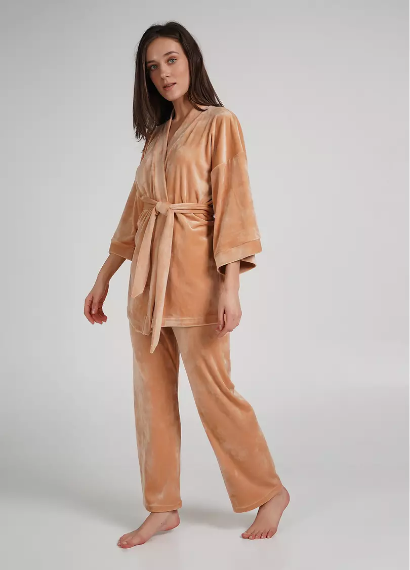 Велюровий жакет з рукавами кімоно SOFT WINTER 4502/080 latte (бежевий)