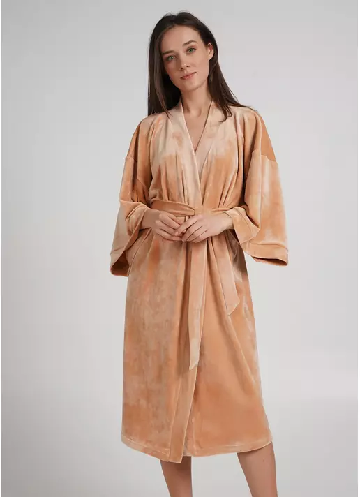 Длинный велюровый халат с широкими рукавами SOFT WINTER 7319/080 latte (бежевый)