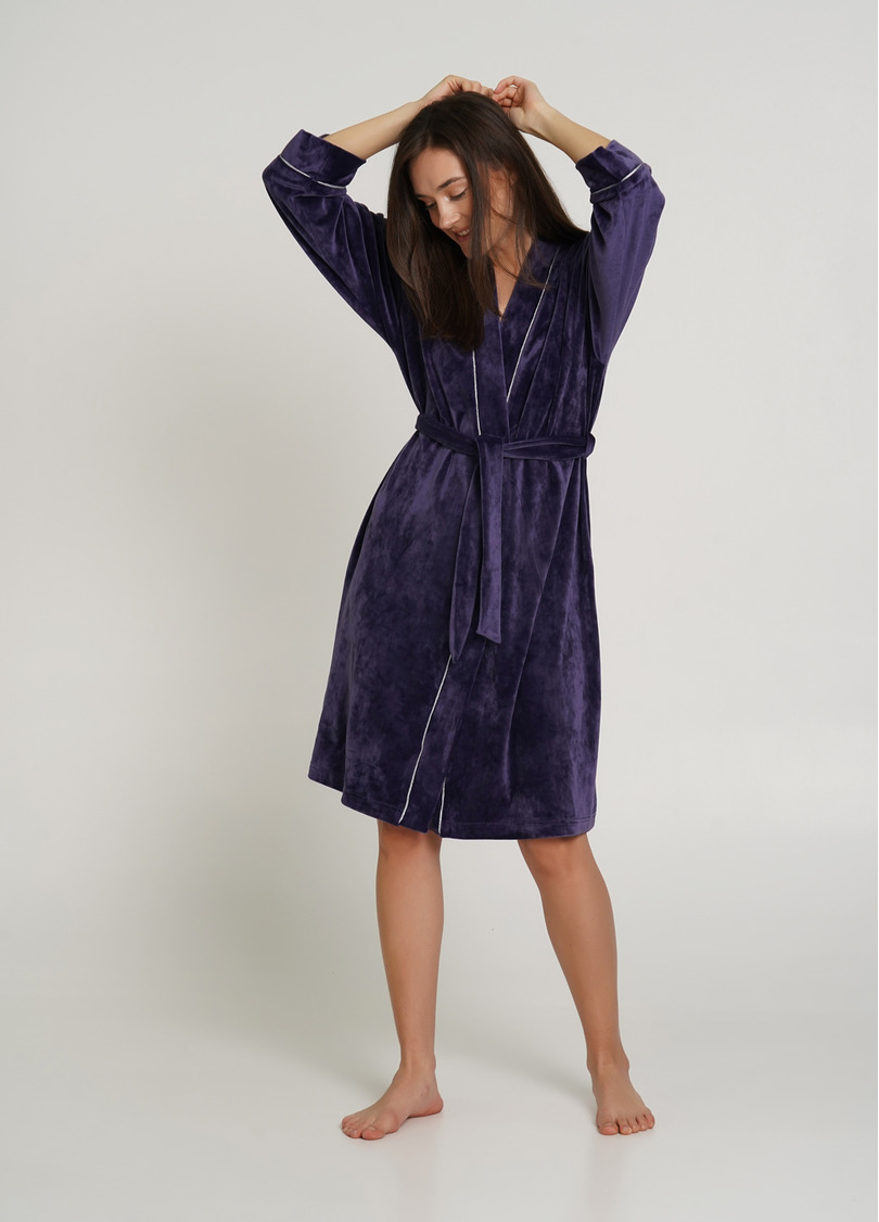 Велюровый халат с поясом SOFT WINTER 7320/080 eggplant (фиолетовый)