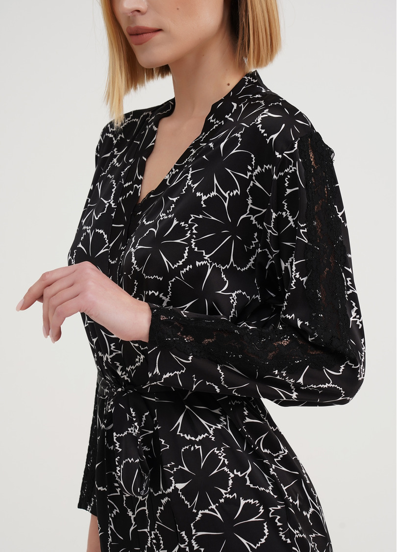 Шелковый халат в цветы с кружевом TIZIANA 7327/051 black/white clove (черный)