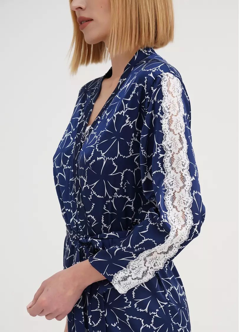 Шовковий халат у квіти з мереживом TIZIANA 7327/051 navy/white clove (синій)