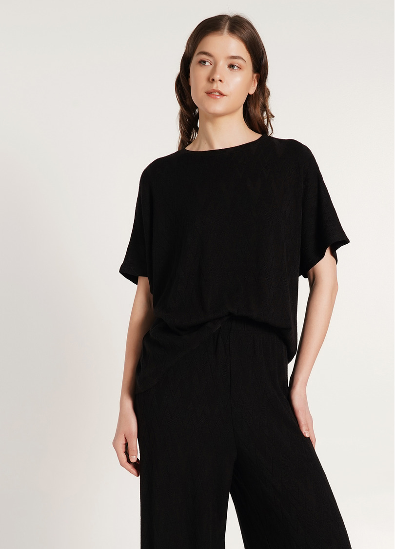 Комплект футболка та штани LIGHT ESSENCE 5122/250 black (чорний)