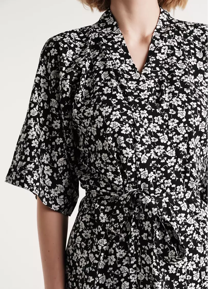 Комплект с жакетом и широкими брюками в цветы WILDFLOWERS 5601/040 black (черный)