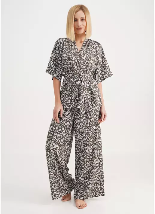 Комплект з жакетом та широкими штанами у квіти WILDFLOWERS 5601/040 khaki (зелений)