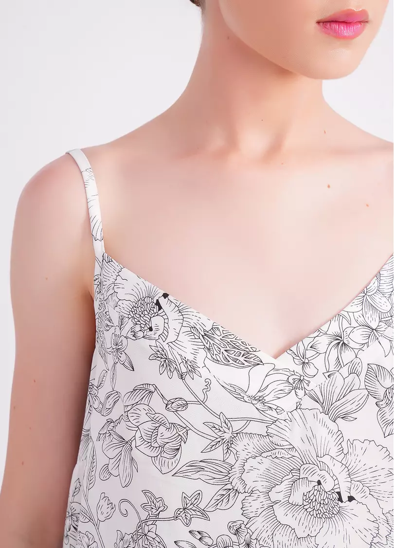 Піжама у квіти FLOSSED IN FLOWERS 6041/040 white/black floral print (білий)