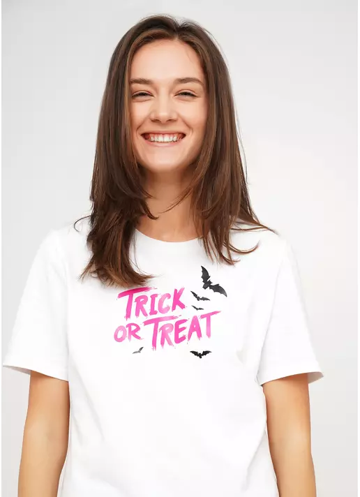 Короткая пижама хлопковая с принтом "Летучие мыши" HALLOWEEN 6112/011 white/black (белый/черный)