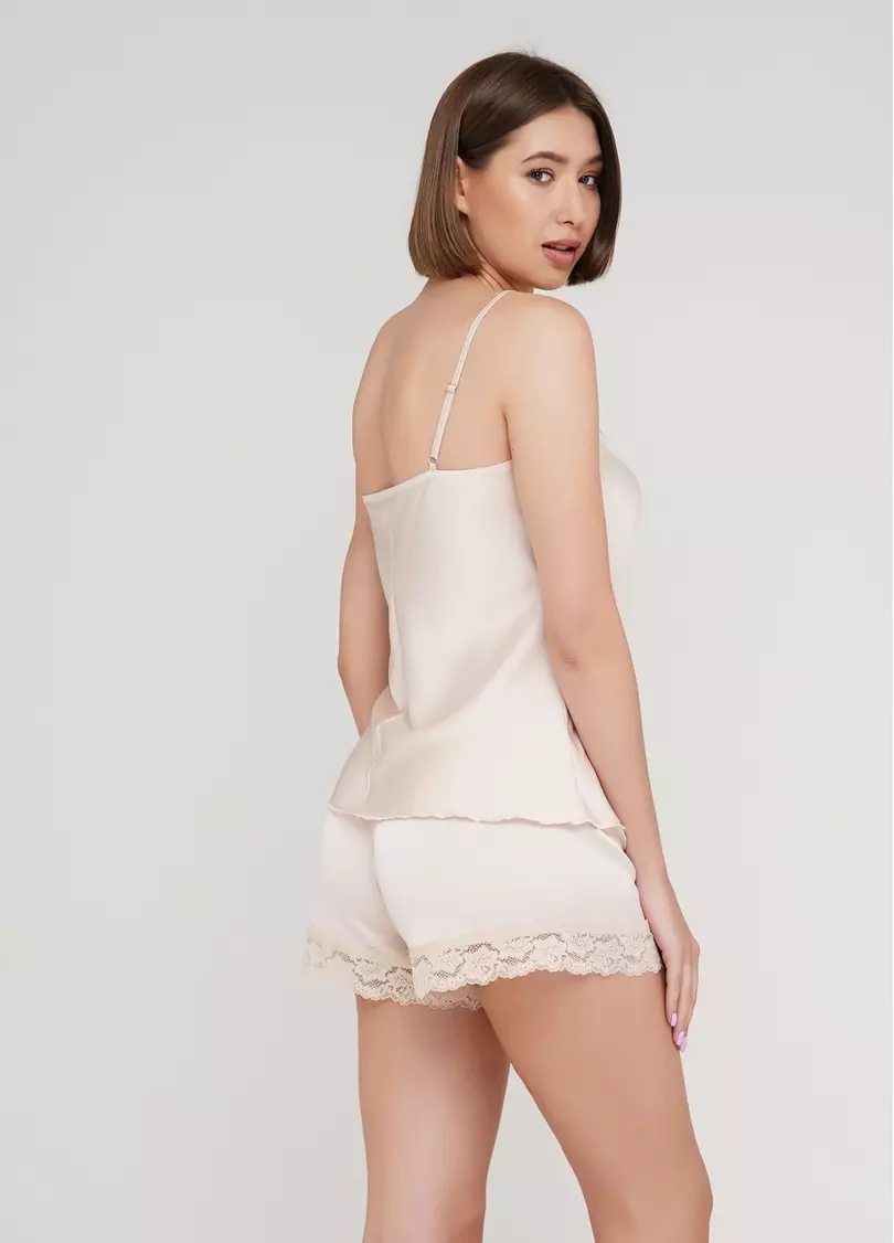 Комплект пижамы с шортиками HELENA 6007/051 (молочный)