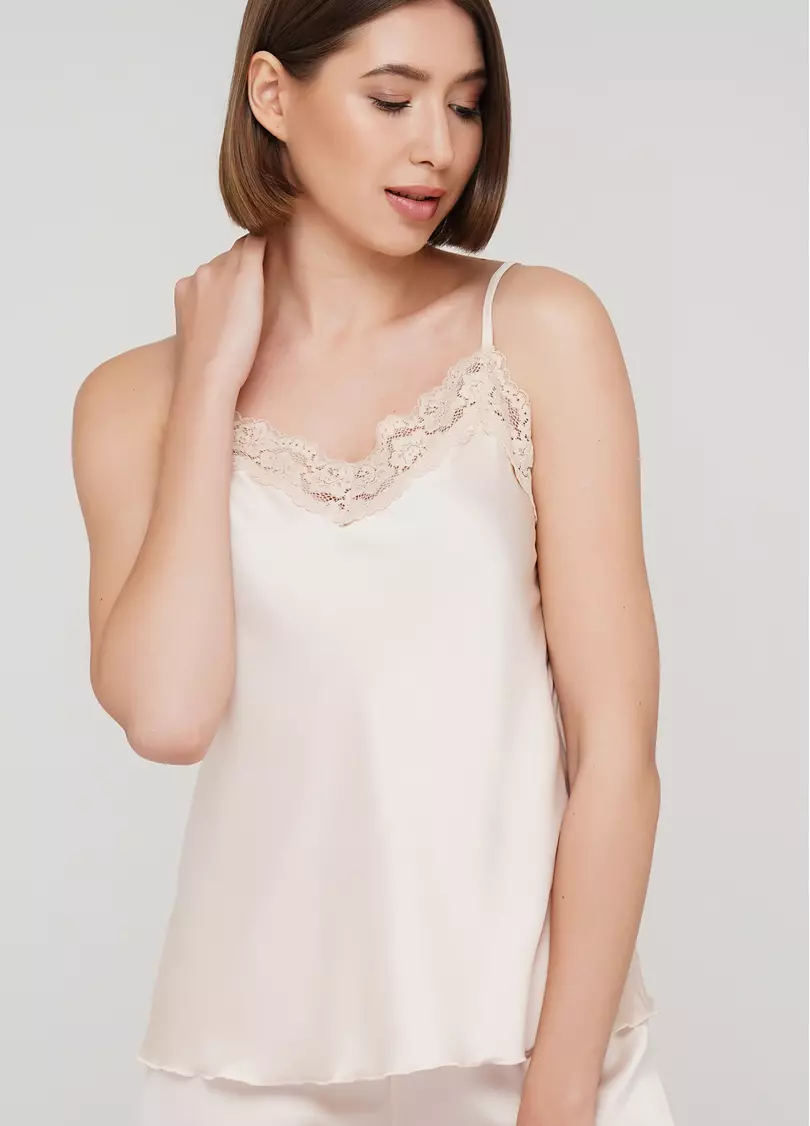 Комплект пижамы с шортиками HELENA 6007/051 (молочный)