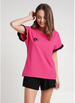 Пижама футболка с короткими шортами LOVE YOURSELF 6120/010 pink/black (розовый/черный)