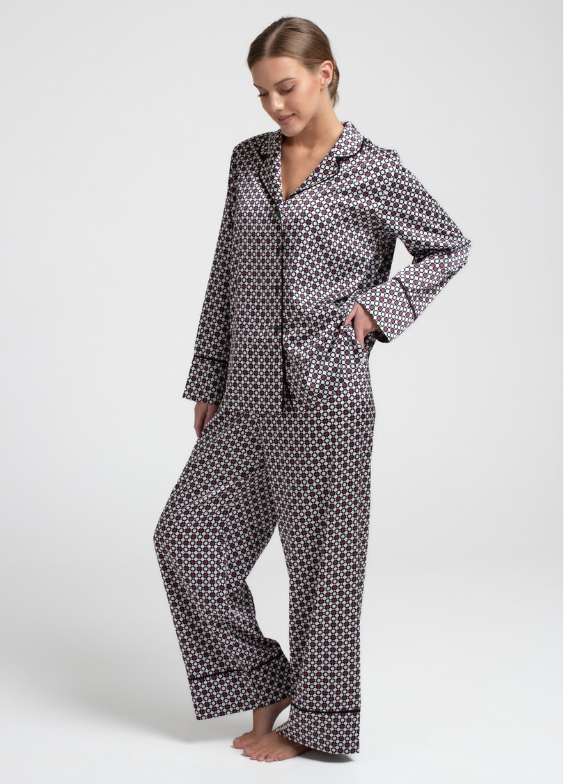 Шелковая пижама комплект NOIRE 5507/050 white/crushed berry rhomb (белый/бордовый)