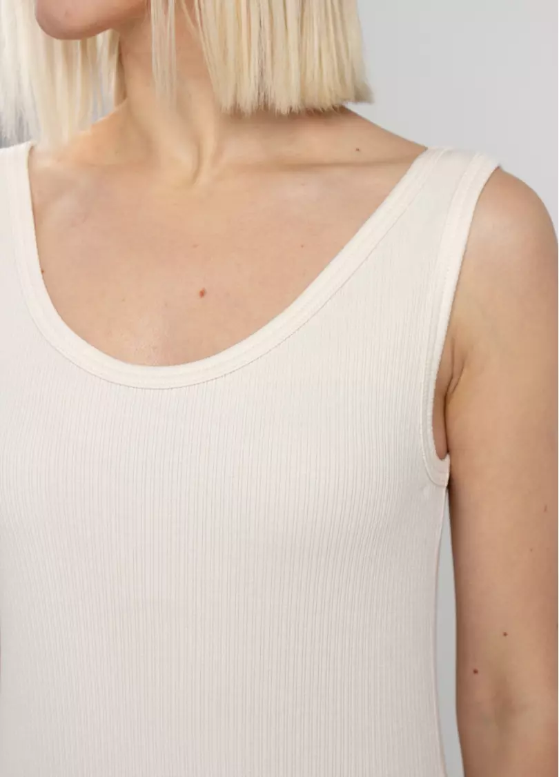 Трикотажна сукня ESSENTIAL MILK 8710/320 light cream (молочний)