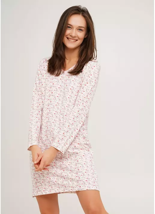 Хлопковая ночная рубашка в мелкий цветочный принт AMASING 8310/010 milk flower (белый)