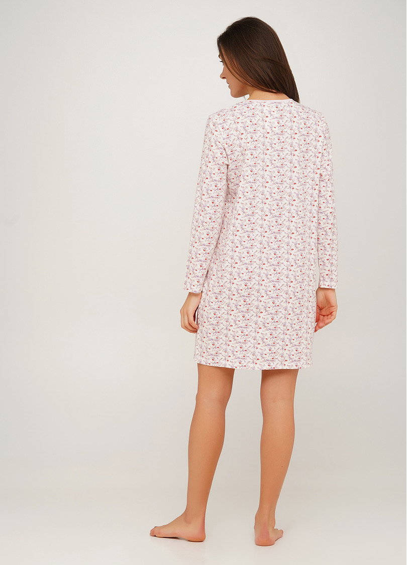 Хлопковая ночная рубашка в мелкий цветочный принт AMASING 8310/010 milk flower (белый)