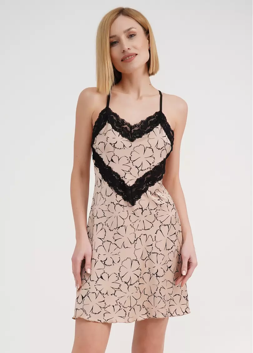 Шелковая ночная рубашка с кружевом в цветы TIZIANA 8015/051 beige/black clove (бежевый)