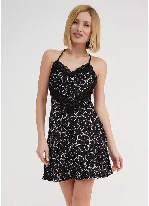 Шовкова нічна сорочка з мереживом в квіти TIZIANA 8015/051 black/white clove (чорний)