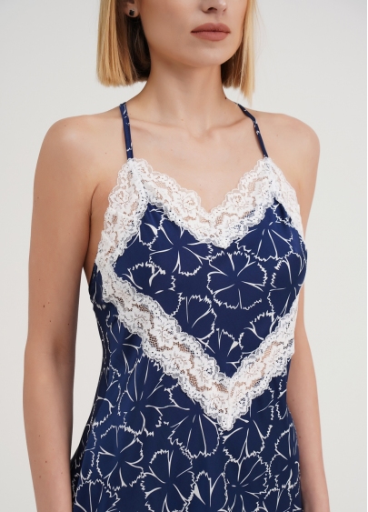 Шовкова нічна сорочка з мереживом в квіти TIZIANA 8015/051 navy/white clove (синій)