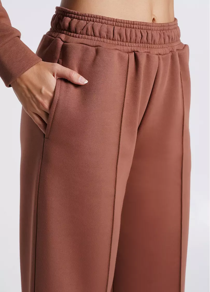 Спортивные штаны со стрелками SPORT PANTS 4306/160 cappuccino (коричневый)