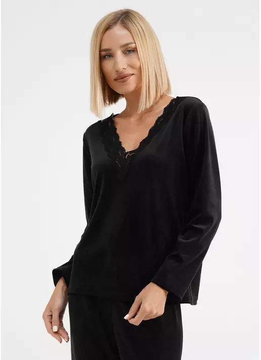Велюровый топ с V-образным вырезом и кружевом SOFT WINTER 4411/081 black (черный)