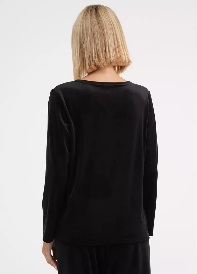 Велюровый топ с V-образным вырезом и кружевом SOFT WINTER 4411/081 black (черный)