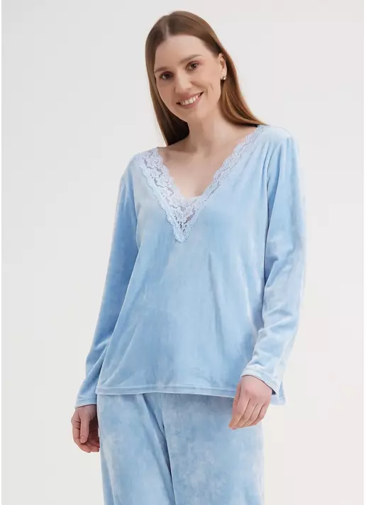 Велюровый топ с V-образным вырезом и кружевом SOFT WINTER 4411/081 blue (голубой)