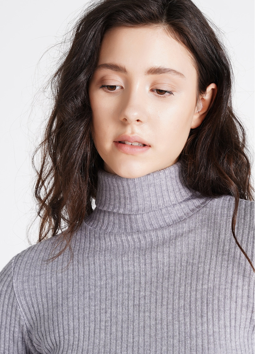 Вязаная водолазка в рубчик WARMLY TOUCH 4904/150 grey (серый)