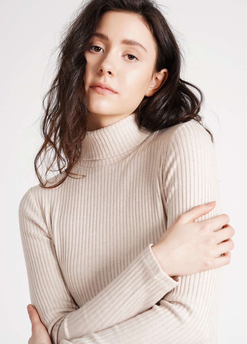 Вязаная водолазка в рубчик WARMLY TOUCH 4904/150 milk (молочный)