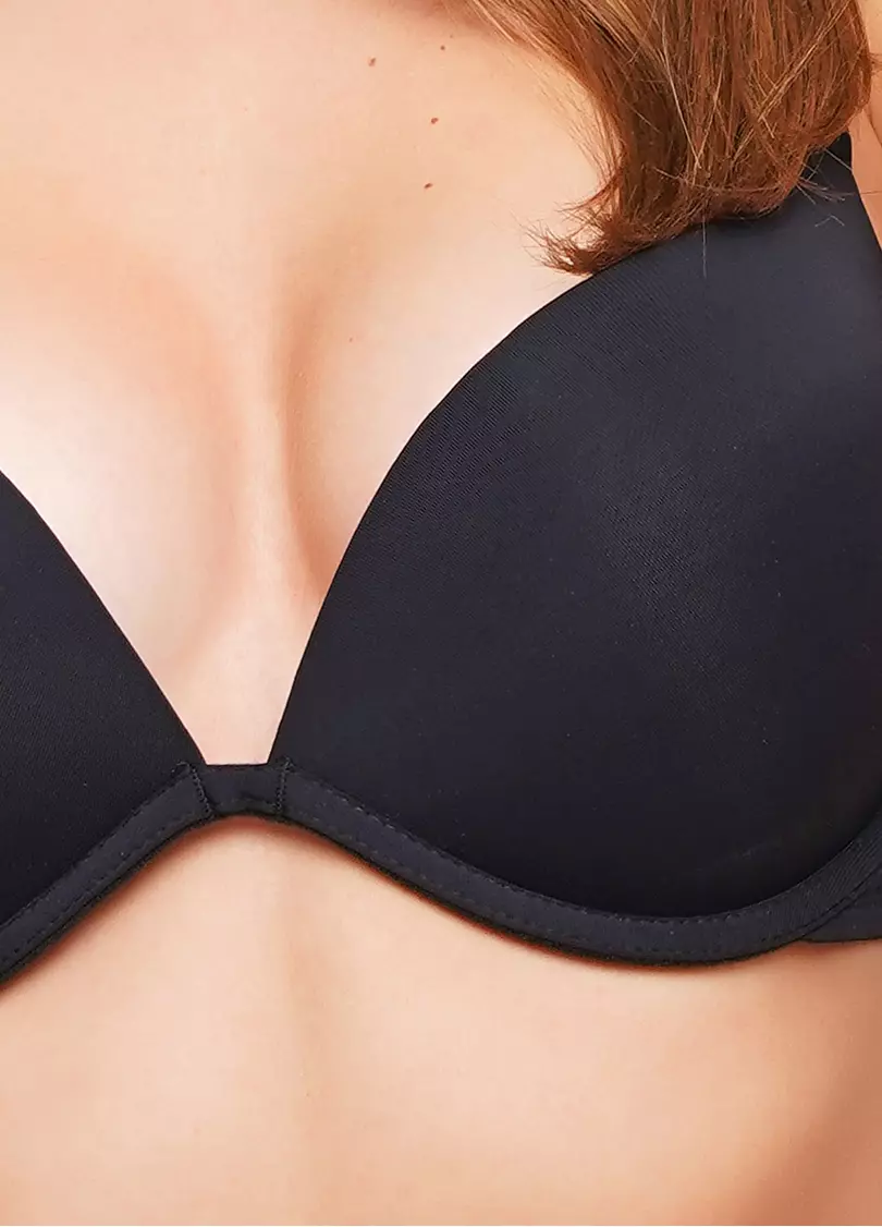 Бюстгальтер с двойным push-up формованной чашки L1505A0 (черный)