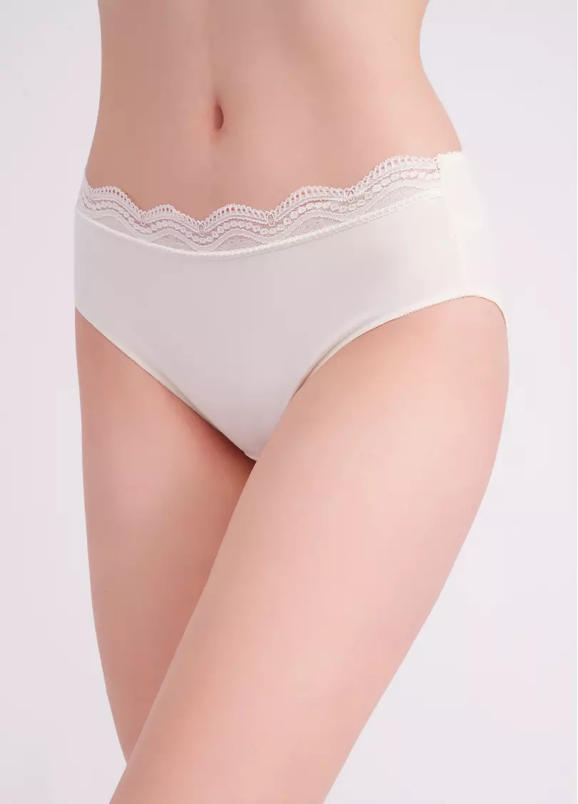 Трусы слипы из хлопка с кружевом Basic chic 2317/61 milk (белый)
