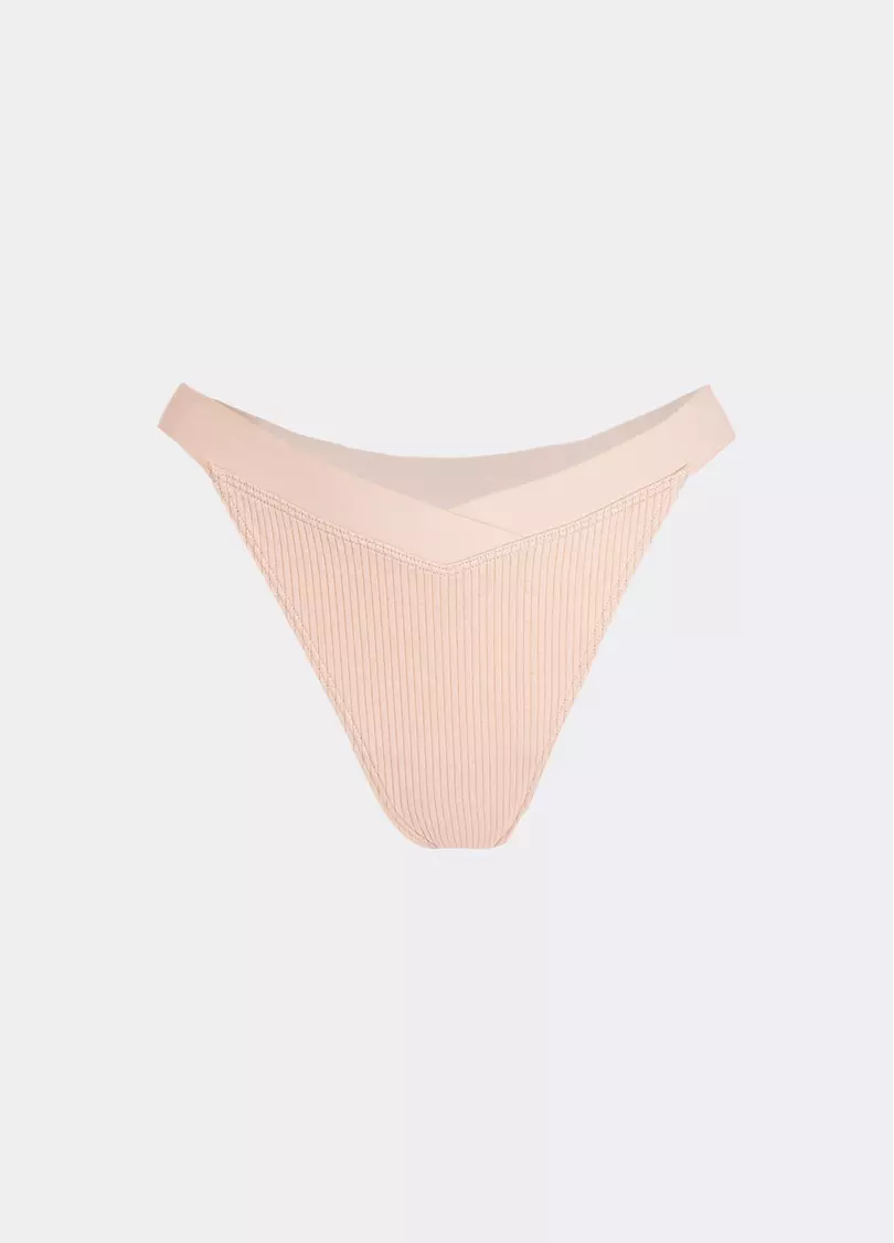 Трусики стринги L5175S-M (бежевый)