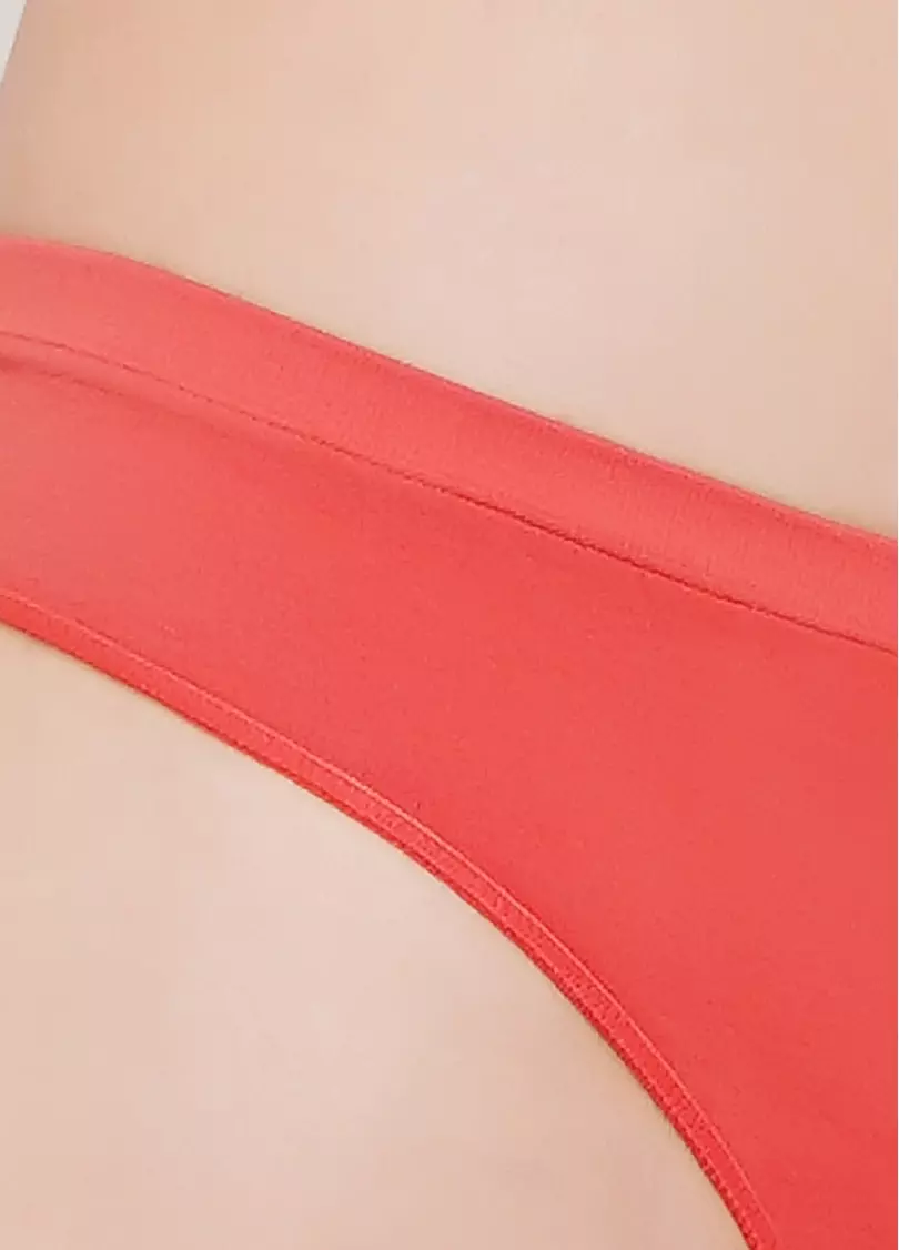 Безшовні стрінги STRING BRIEFS COLOR (кораловий)