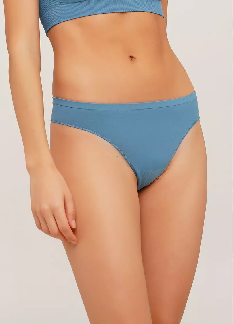 Бесшовные стринги STRING BRIEFS COLOR spring lake (голубой)