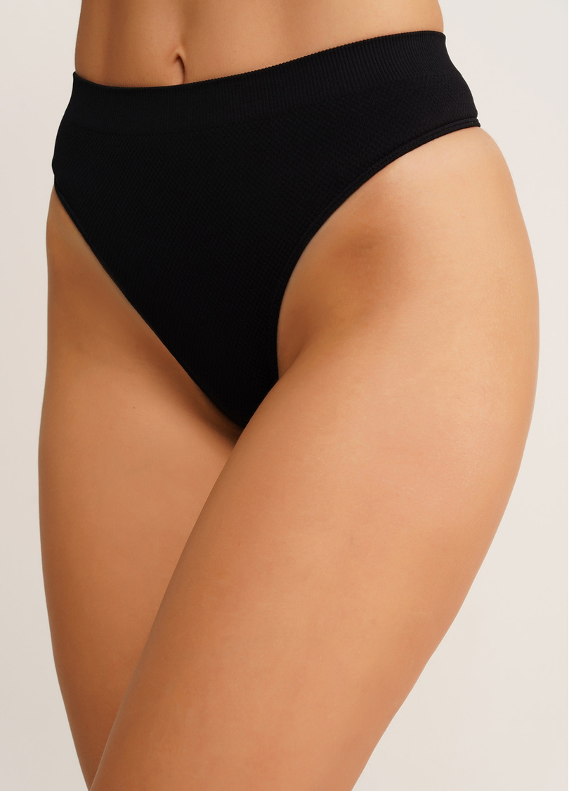 Безшовні стрінги з фактурним візерунком STRING BRIEFS GRAIN black (чорний)