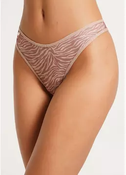 Трусы стринги с анималистическим принтом Safari 2106/40 powder (бежевый)