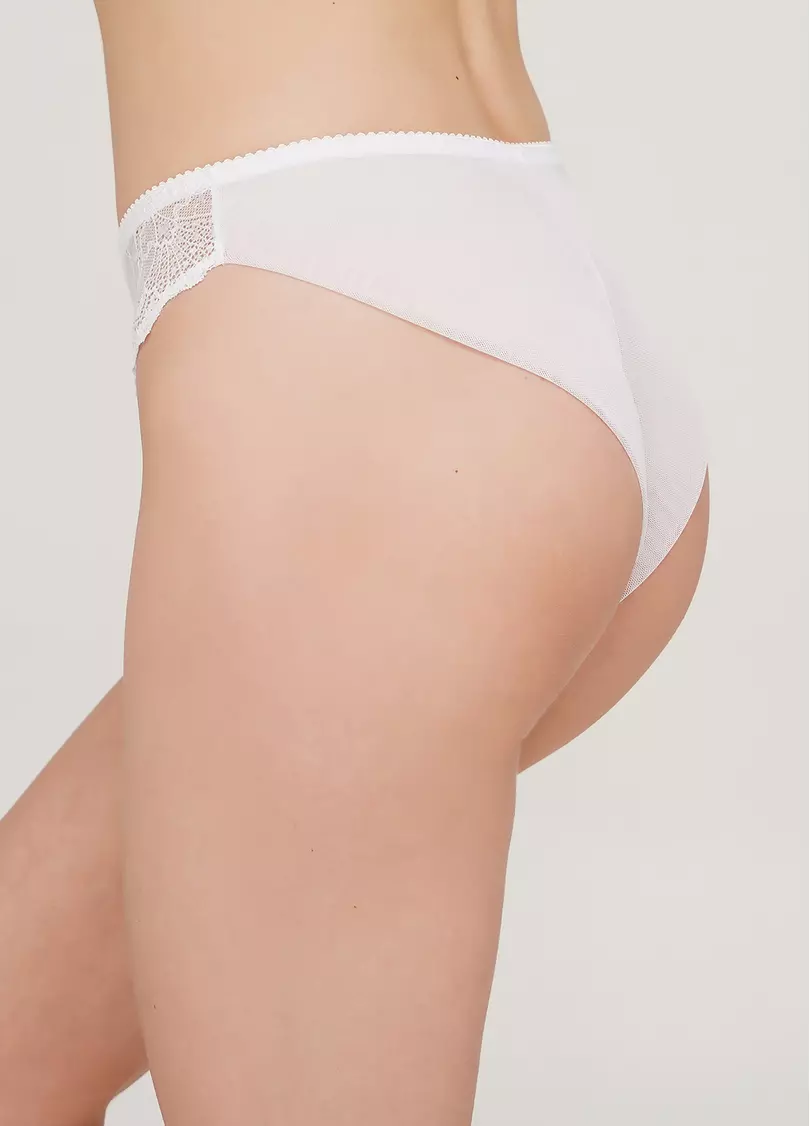 Кружевные трусики бразилиана из сетчатой ткани Sara 2206/32 whisper white (белый)