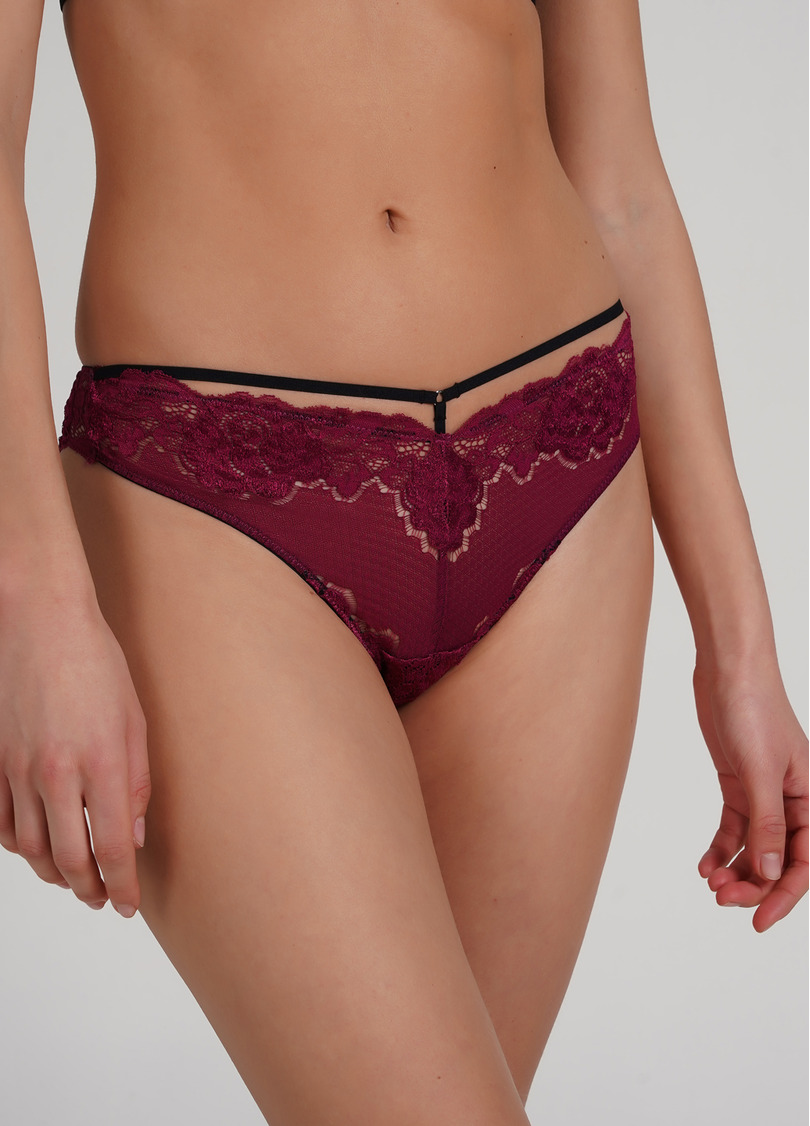 Кружевные трусики танга со сбруей Sweet plum 2107/31 plum (фуксия)