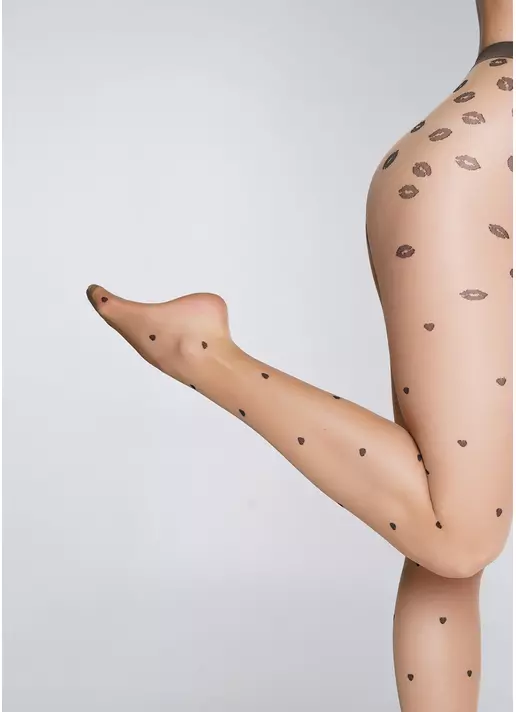 Колготки в сердечки и поцелуи SENSUAL 20 (2) daino/nero (бежевый/черный)