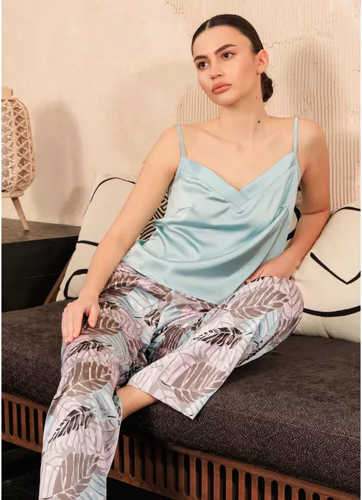 Длинная пижама из шелка LEAFSONG 5010/050 gum leaf/mokko print (зеленый/коричневый)